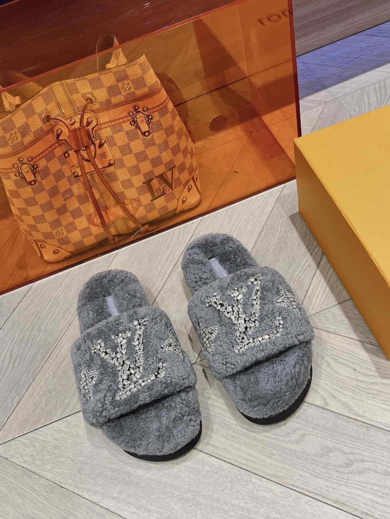 Louis Vuitton Slippers